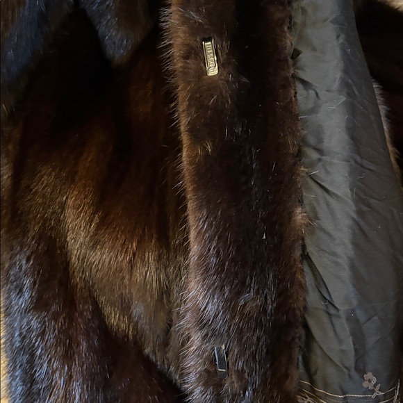 Elegant Dark Brown MINK Fur Coat - Picture 11 of 15